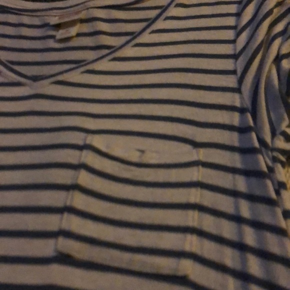 Mossimo Tee - Picture 3 of 4